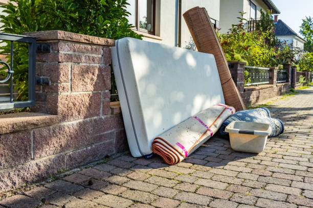 Best Trash Removal Near Me  in Farngton Hills, MI