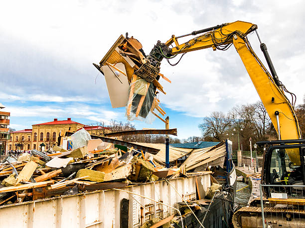 Best Yard Waste Removal  in Farngton Hills, MI